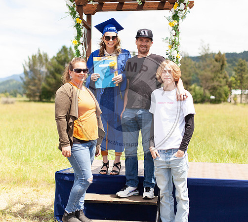 Baileygradfam